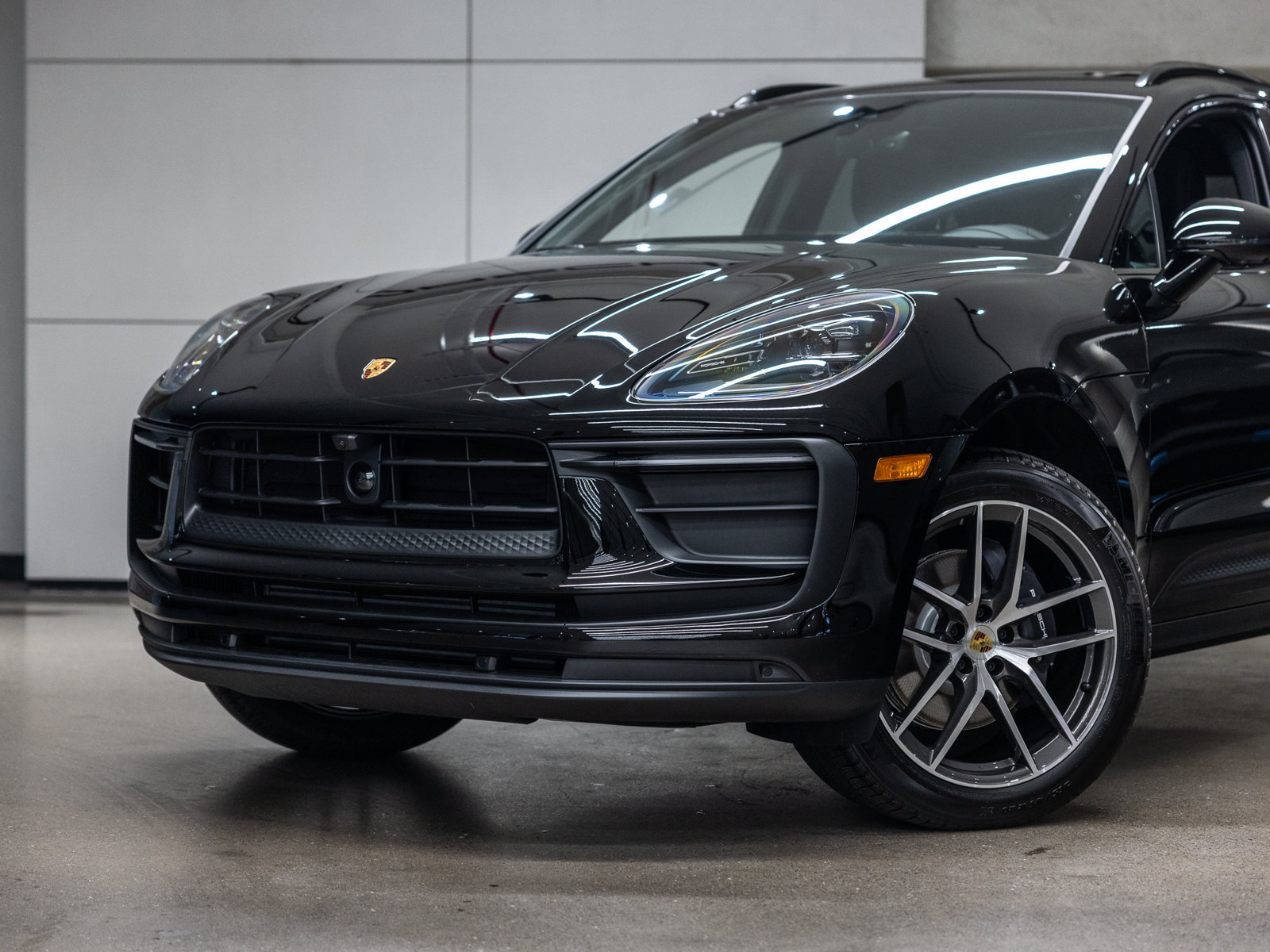 Used 2026 Porsche Macan AWD/4WD image 20