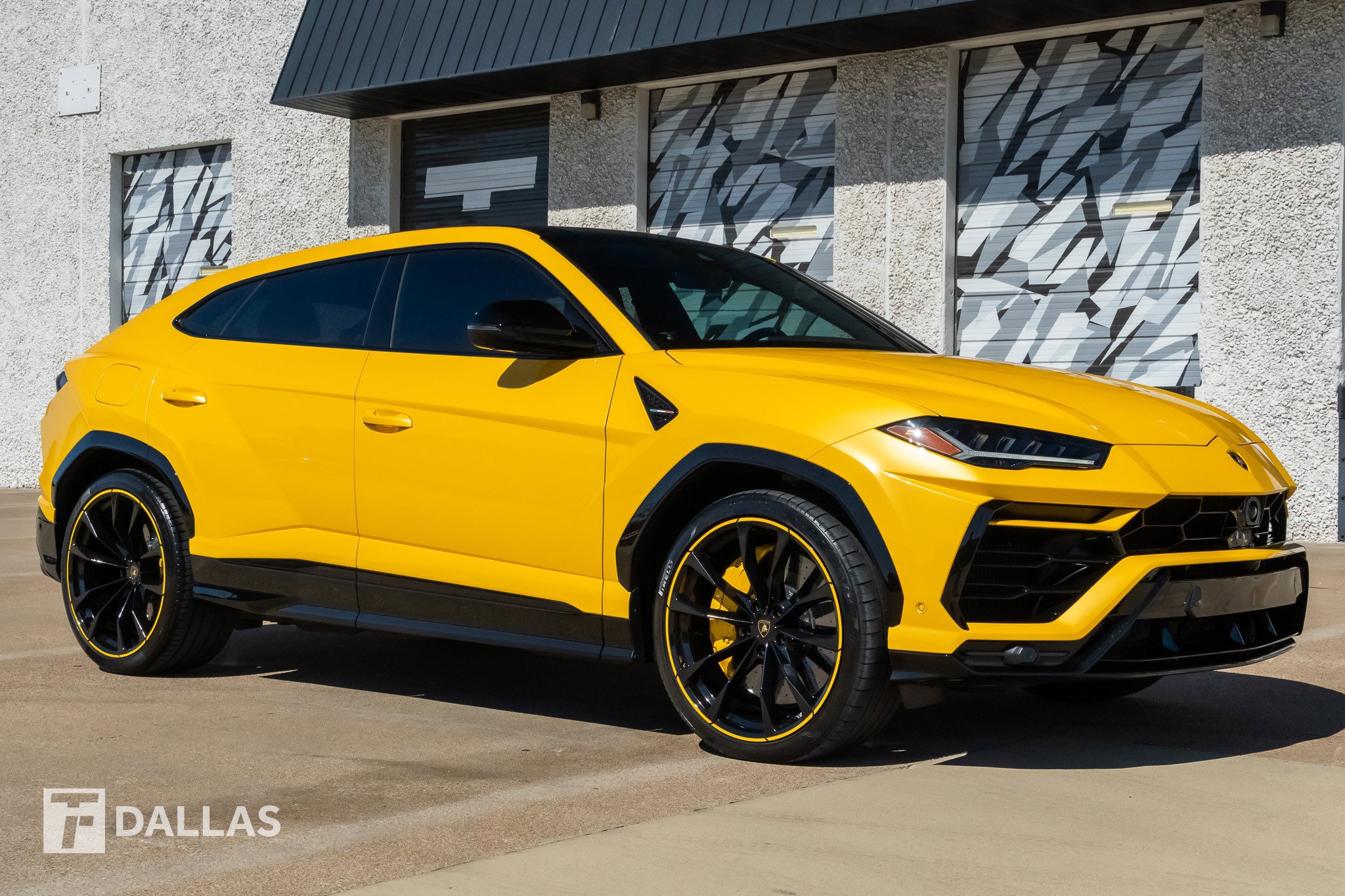 Used 2021 Lamborghini Urus image 18