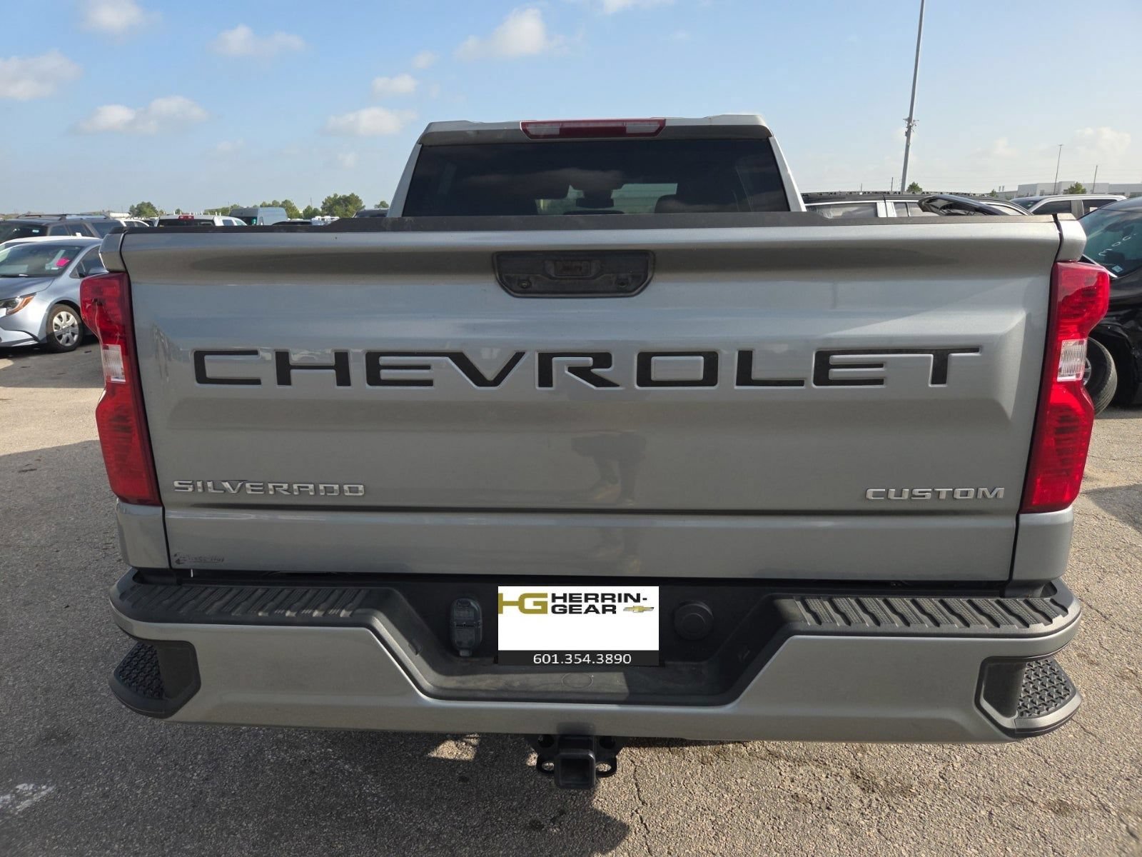 Used 2025 Chevrolet Silverado 1500 Custom w/ LPO, Dark Essentials Package RWD image 12
