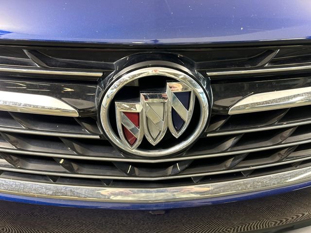 Used 2023 Buick Envision Essence image 10