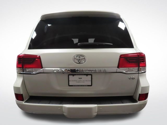 Used 2016 Toyota Land Cruiser image 4