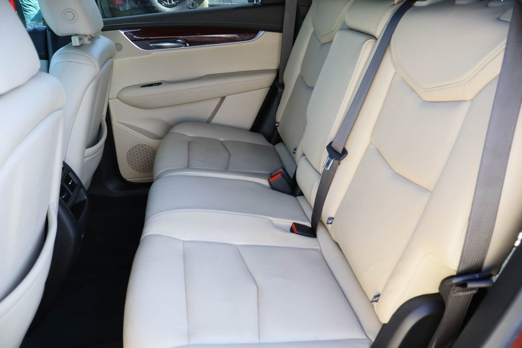 Certified 2018 Cadillac XT5 Luxury image 23