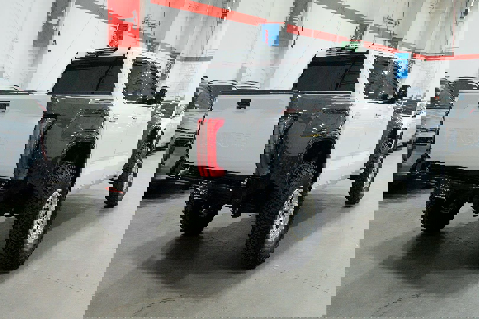 Used 2024 Toyota Tundra Limited image 8