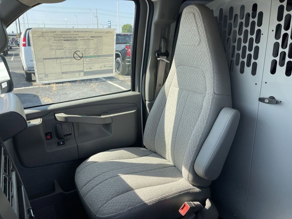 New 2025 Chevrolet Express 2500 w/ Driver Convenience Package RWD image 17