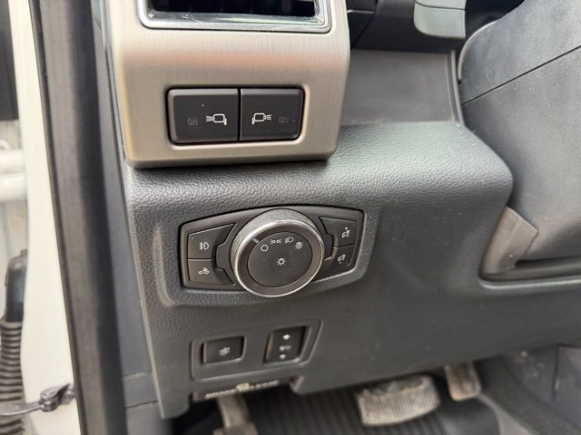 Used 2022 Ford F450 Platinum w/ FX4 Off-Road Package image 17