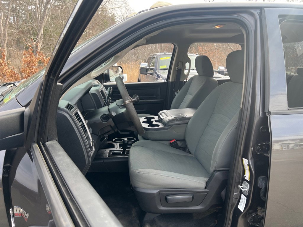 Used 2014 RAM 2500 Tradesman w/ Chrome Appearance Group image 13