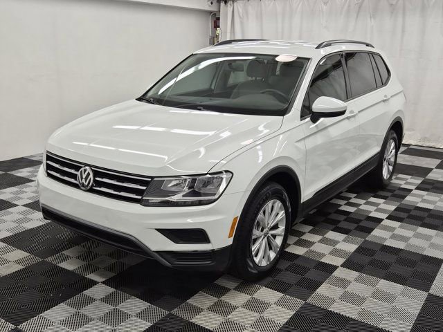 Used 2019 Volkswagen Tiguan S image 3