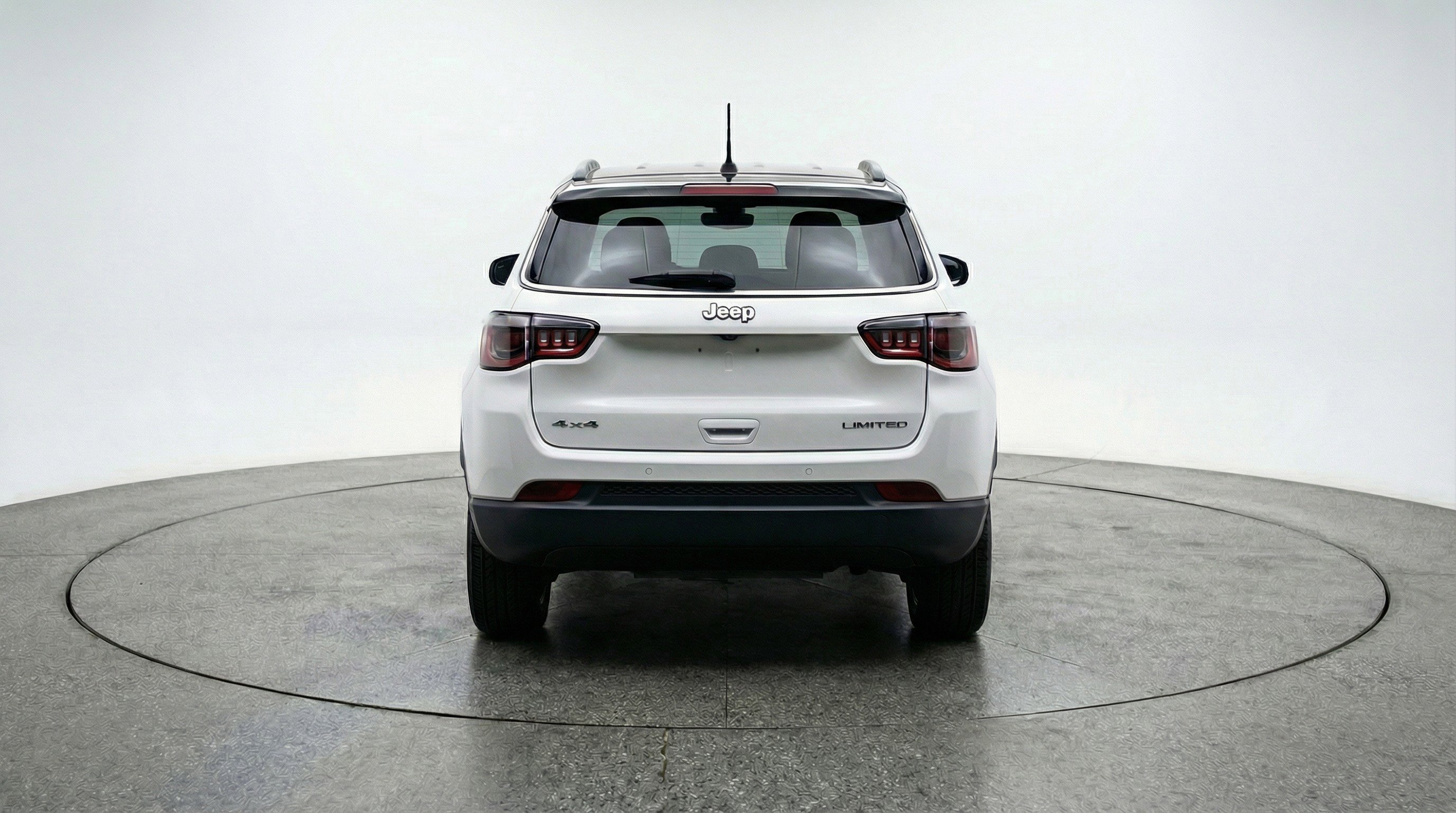Used 2025 Jeep Compass Limited AWD/4WD image 7