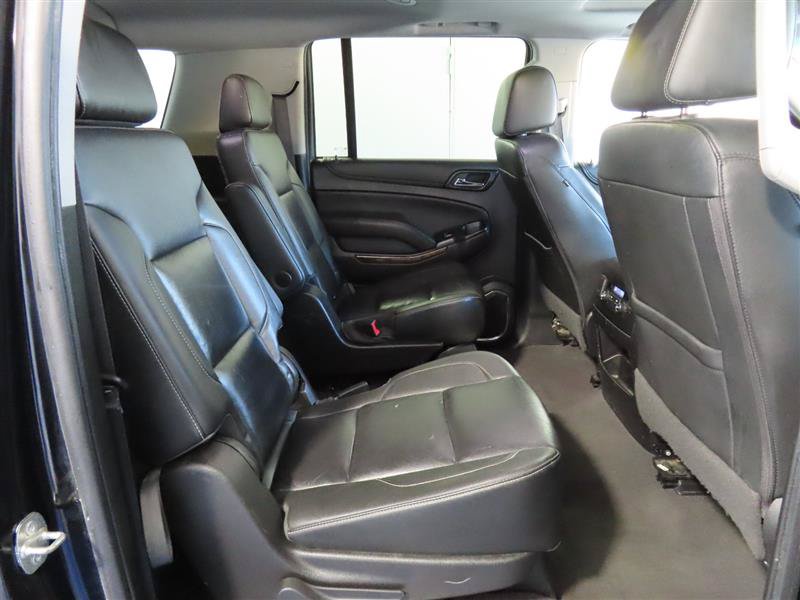 Used 2020 Chevrolet Suburban LT AWD/4WD image 29