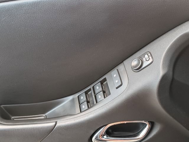 Used 2015 Chevrolet Camaro LT image 23