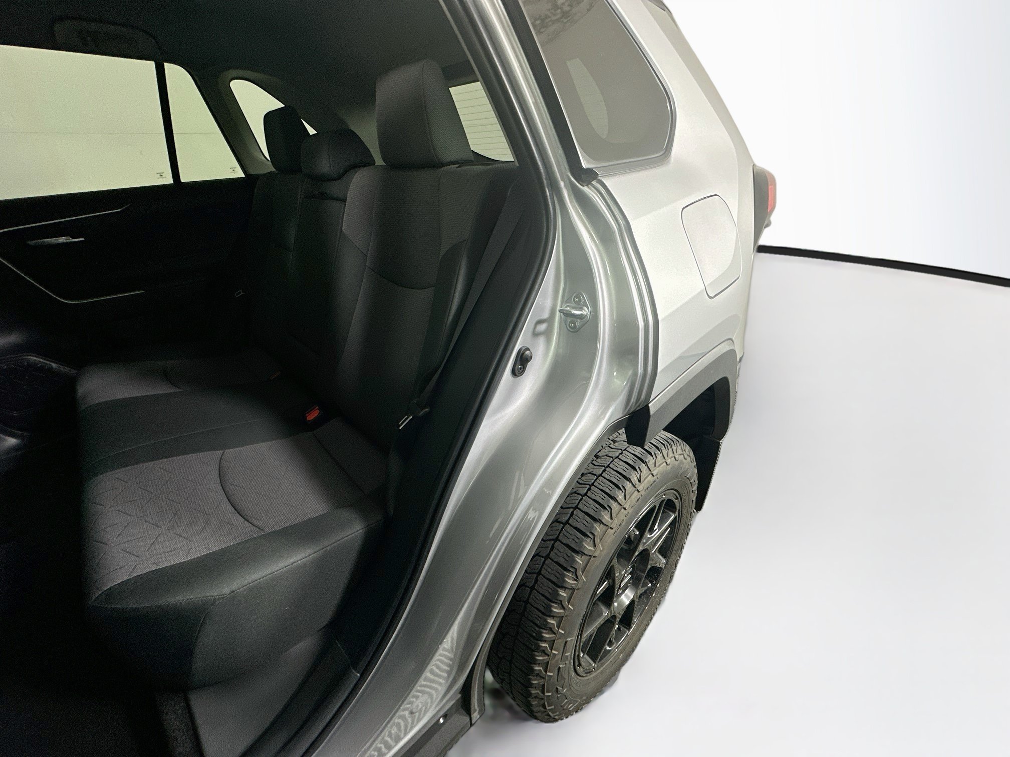 Certified 2024 Toyota RAV4 XLE FWD image 26