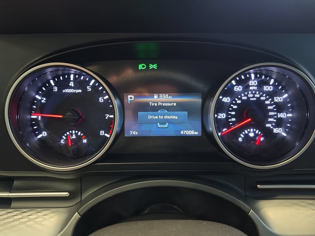 Certified 2022 Kia Carnival LX FWD image 22
