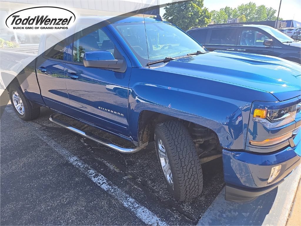 Used 2018 Chevrolet Silverado 1500 LT w/ All Star Edition AWD/4WD image 1