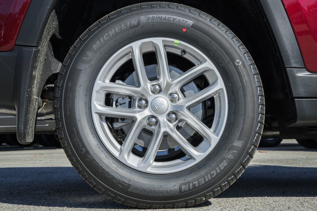 New 2025 Jeep Grand Cherokee Laredo X w/ Luxury Tech Group I image 17