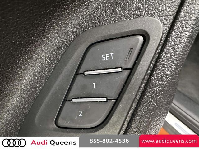 Certified 2022 Audi Q3 2.0T Premium Plus w/ Premium Plus Package AWD/4WD image 18