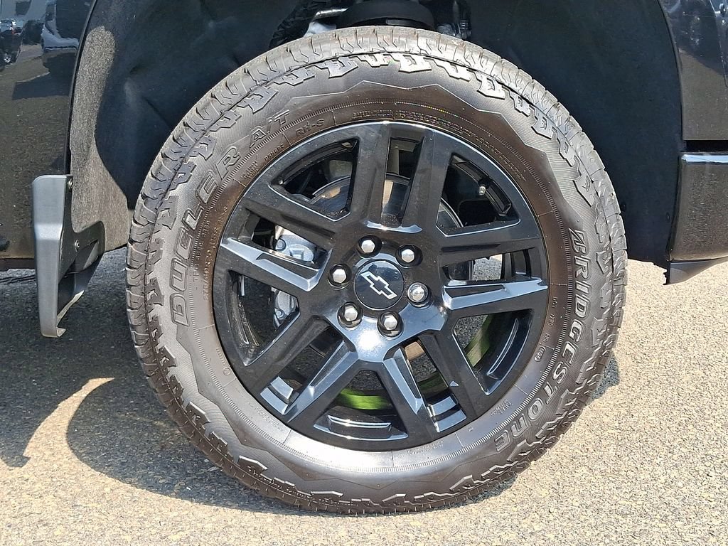 Used 2025 Chevrolet Silverado 1500 LT Trail Boss w/ LPO, Dark Essentials Package AWD/4WD image 8