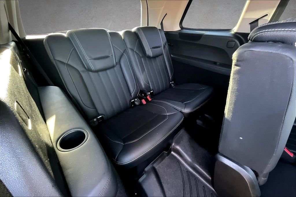 Used 2016 Mercedes-Benz GL 320 BlueTEC 4MATIC image 25