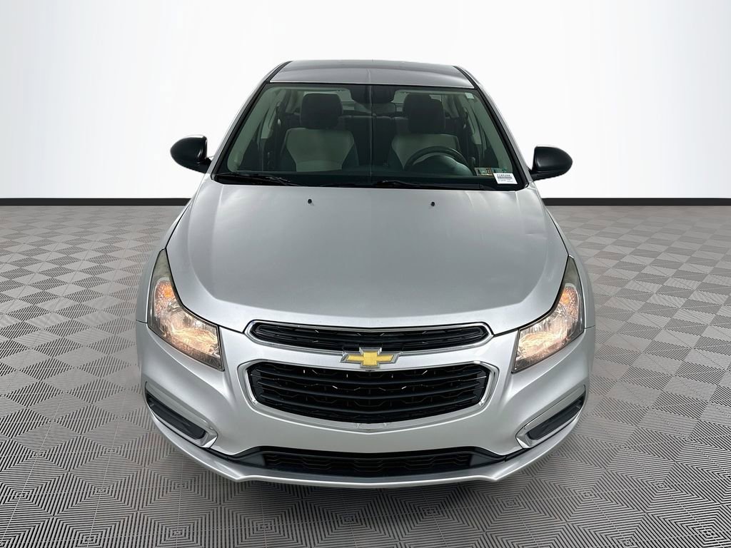 Used 2016 Chevrolet Cruze LS FWD image 2