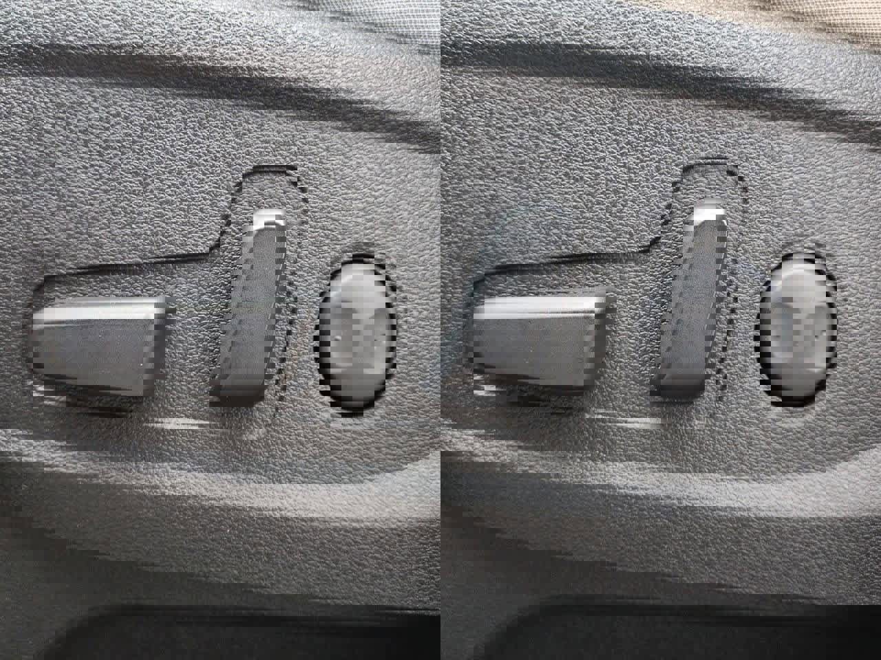 Used 2024 Kia Telluride S image 16