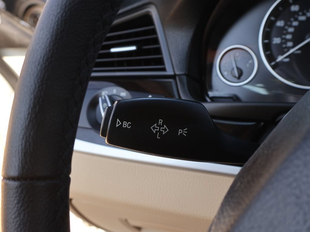 Used 2014 BMW 535i xDrive Sedan AWD/4WD image 32