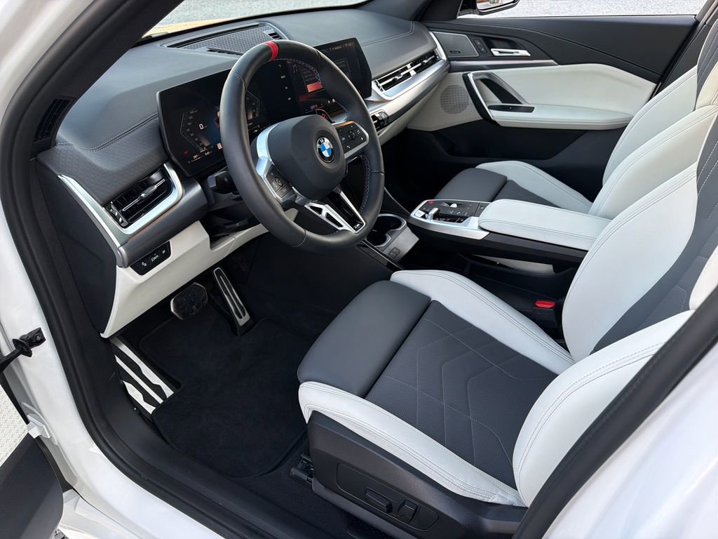 Used 2026 BMW X2 M35i image 2