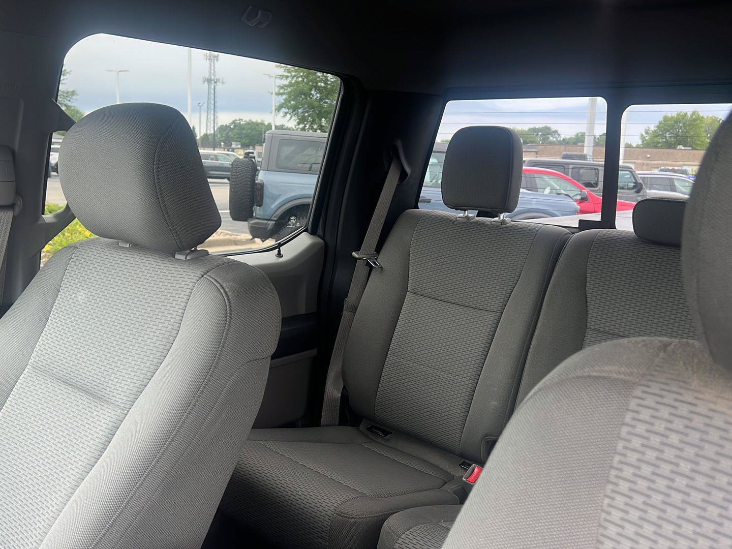 Used 2017 Ford F150 XLT w/ Equipment Group 302A Luxury AWD/4WD image 22