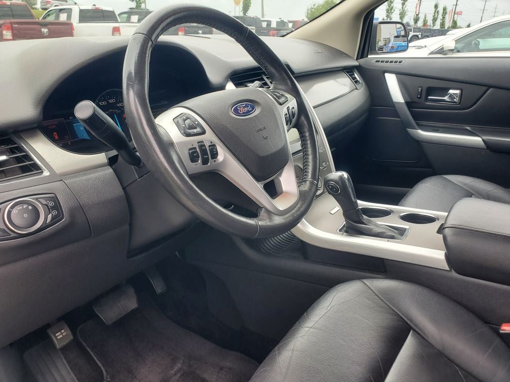 Used 2013 Ford Edge SEL FWD image 10