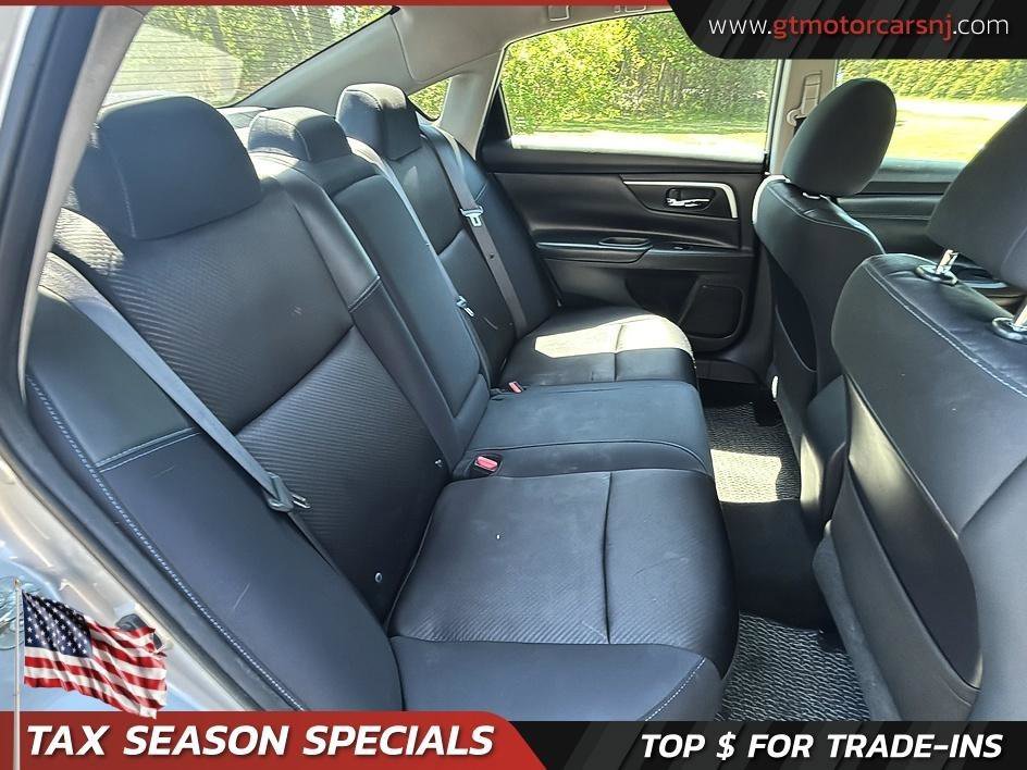 Used 2017 Nissan Altima 2.5 SR FWD image 37