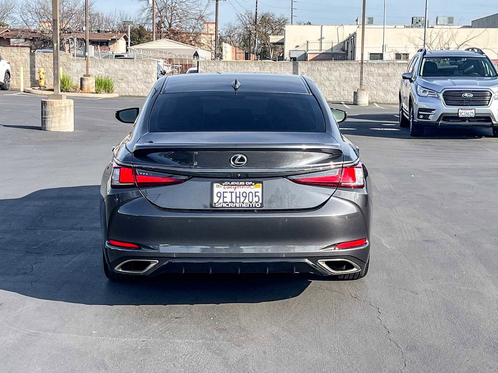 Used 2023 Lexus ES 350 F Sport image 3