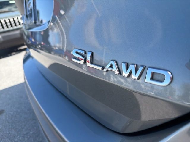 Used 2018 Nissan Rogue SL image 9