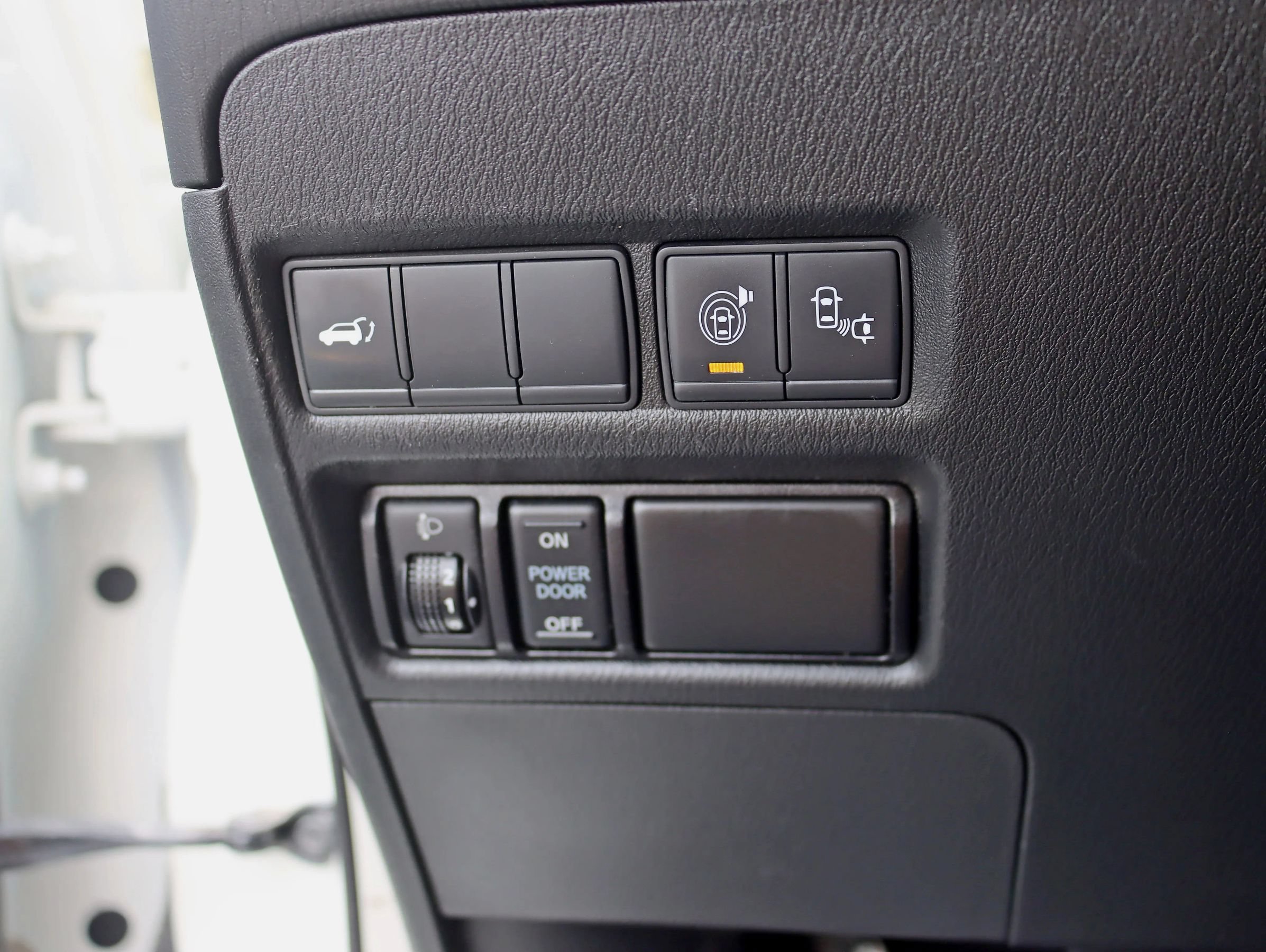 Used 2017 Nissan Armada Platinum AWD/4WD image 18