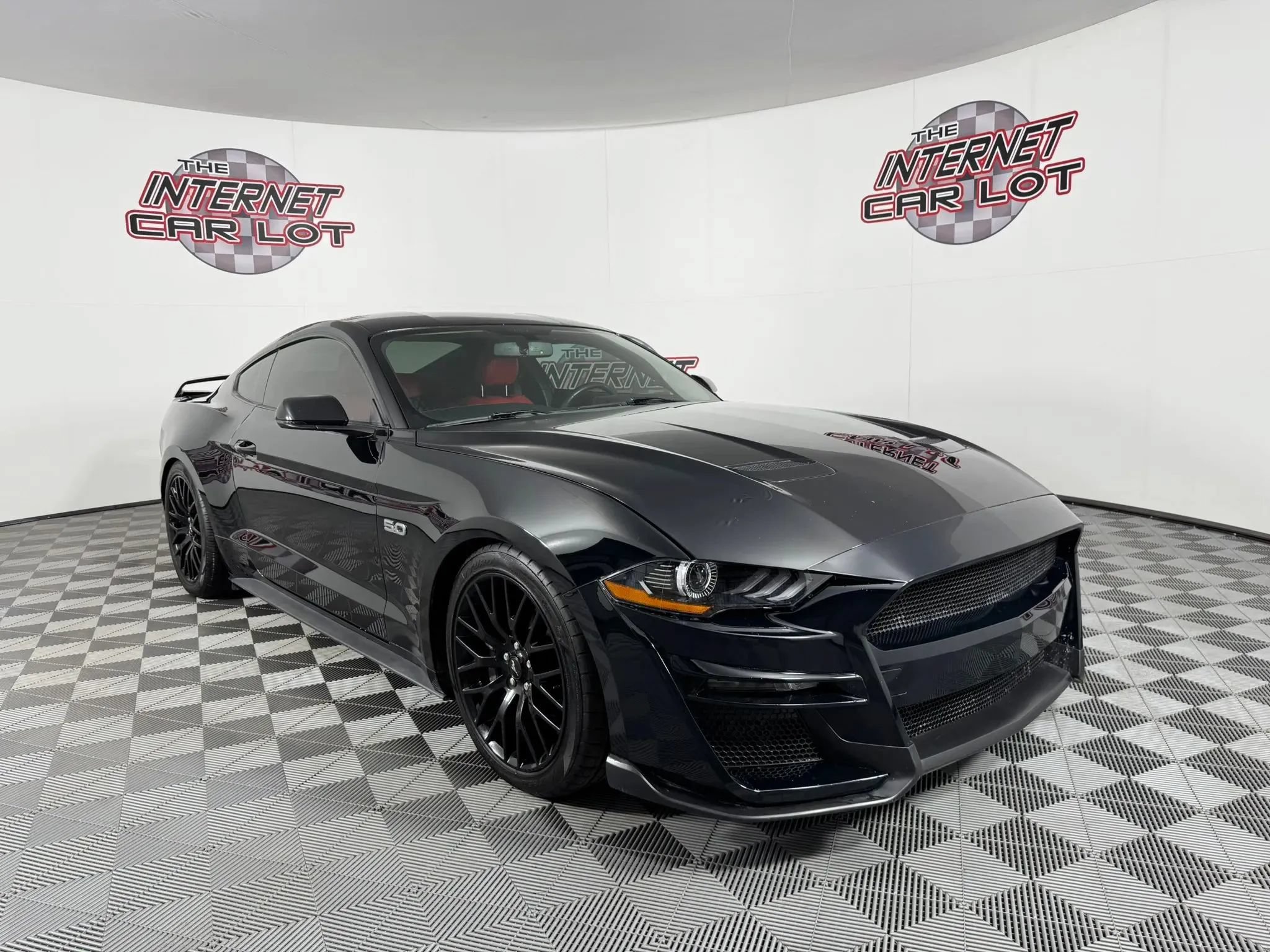 Used 2020 Ford Mustang GT Premium w/ GT Performance Package RWD image 9