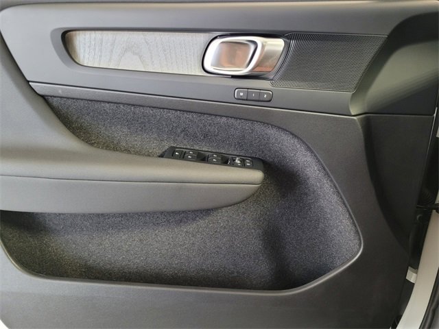 New 2026 Volvo XC40 B5 Core w/ Climate Package image 29