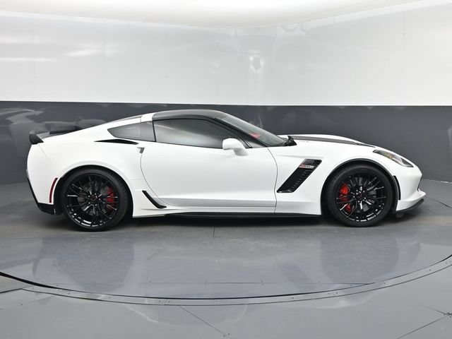 Used 2016 Chevrolet Corvette Z06 w/ 3LZ Preferred Equipment Group RWD image 2