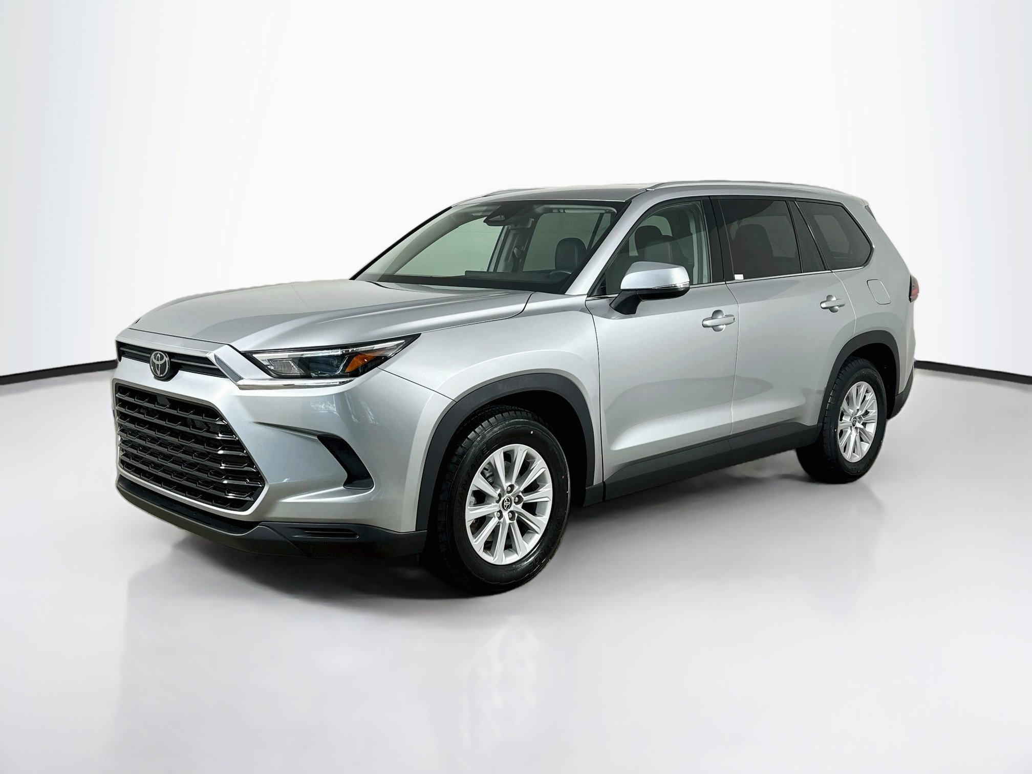 Used 2025 Toyota Grand Highlander AWD image 3
