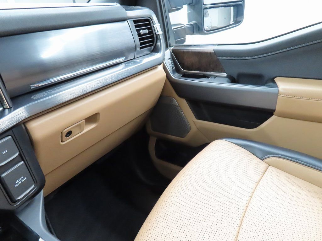 Used 2025 Ford F350 Lariat image 22