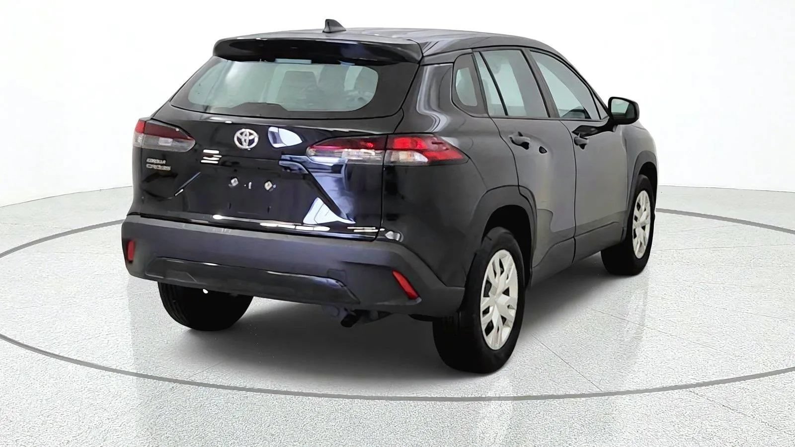 Used 2026 Toyota Corolla Cross L FWD image 8