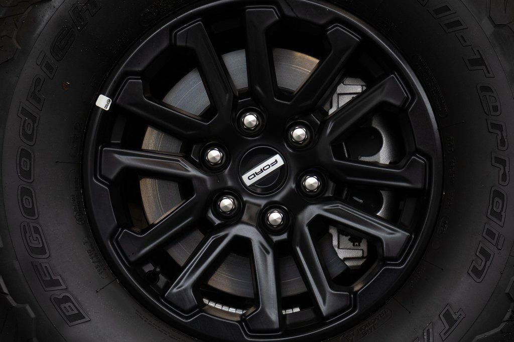 Used 2025 Ford F150 Raptor image 11