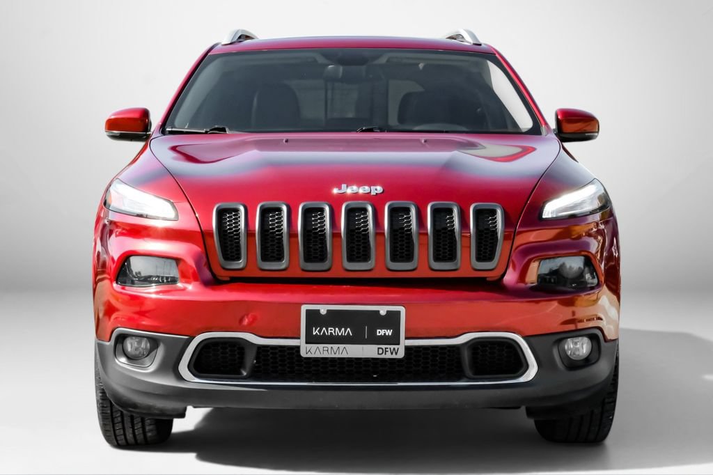 Used 2017 Jeep Cherokee Limited w/ Luxury Group AWD/4WD image 3