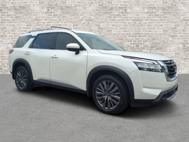 Used 2023 Nissan Pathfinder SL w/ SL Premium Package