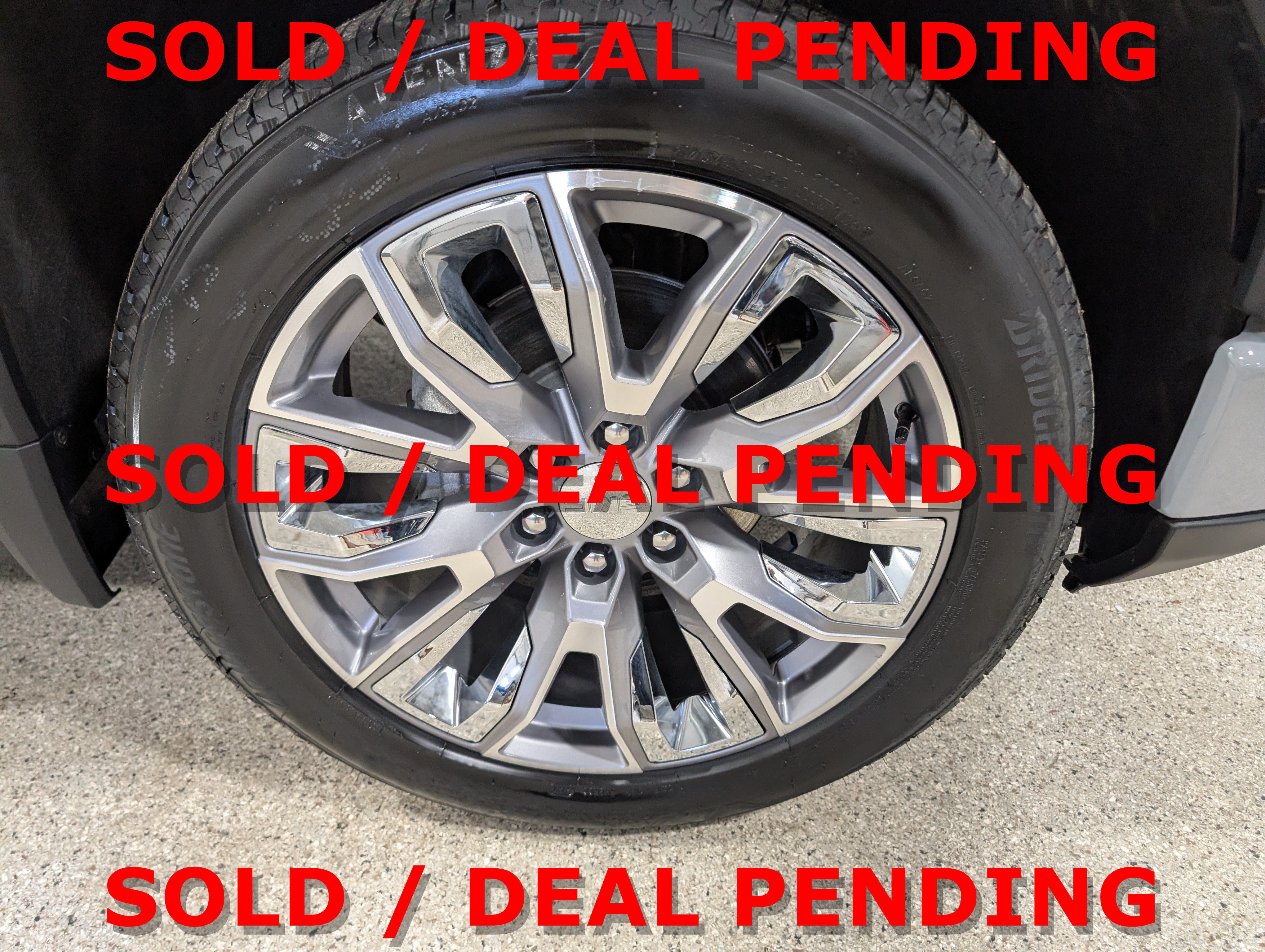Used 2025 GMC Sierra 1500 Denali w/ Denali Reserve Package AWD/4WD image 14