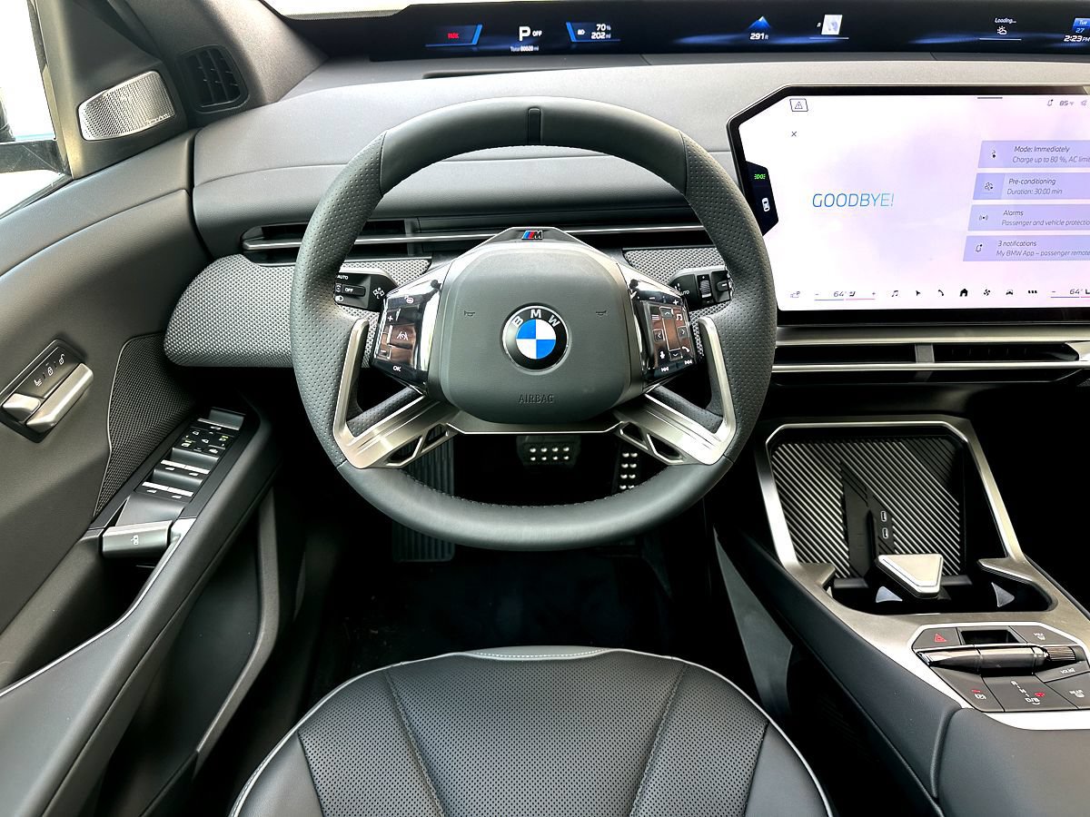 New 2027 BMW iX3 50 xDrive w/ M Sport Professional Package AWD/4WD image 16
