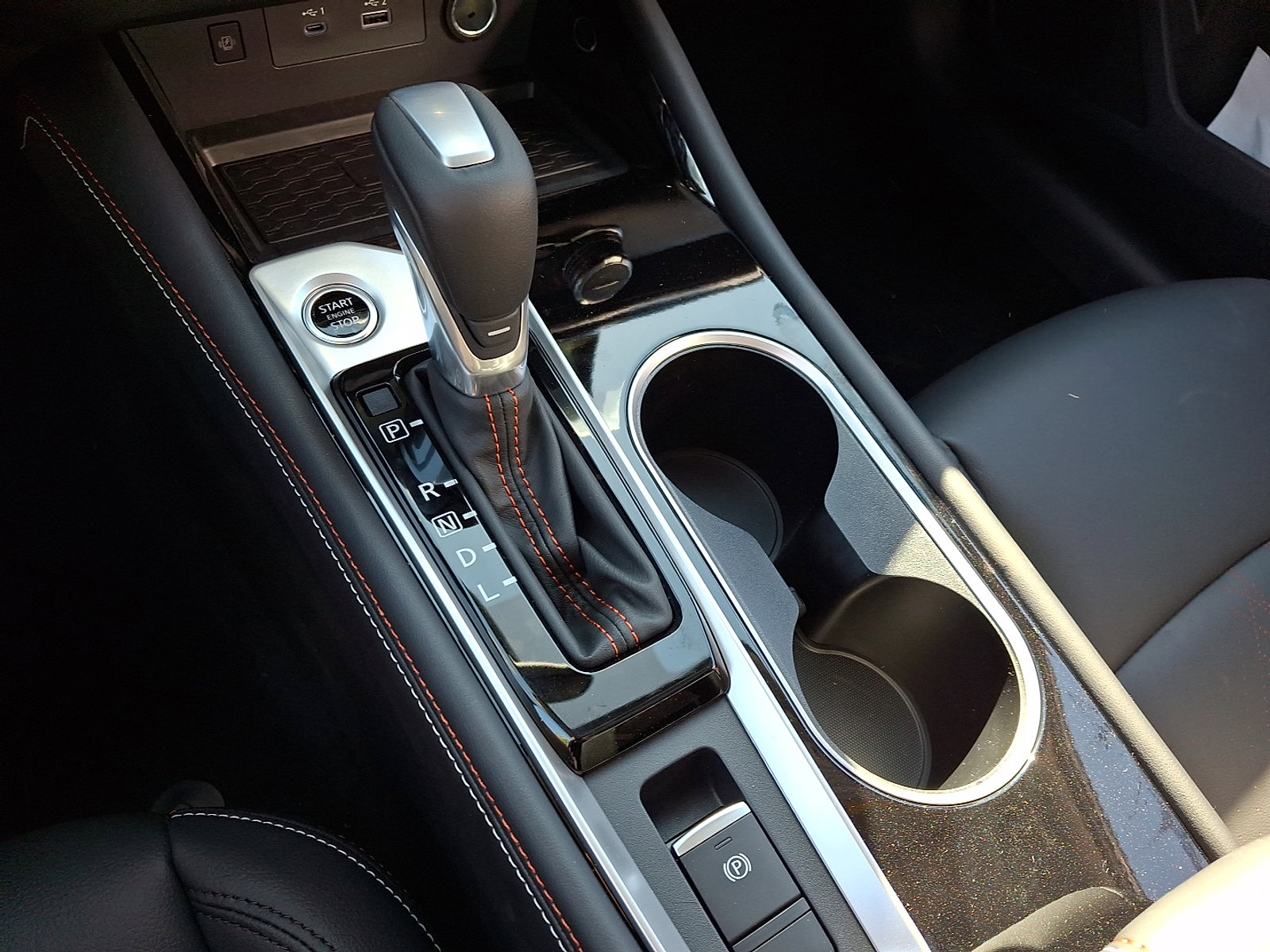 New 2025 Nissan Altima 2.5 SR w/ SR Premium Package image 7
