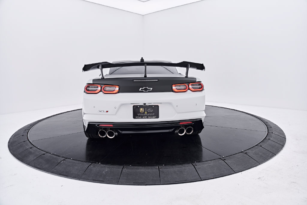 Used 2021 Chevrolet Camaro ZL1 RWD image 13