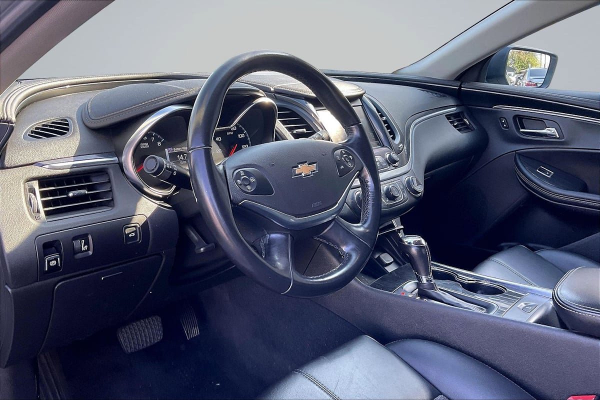 Used 2020 Chevrolet Impala LT image 14