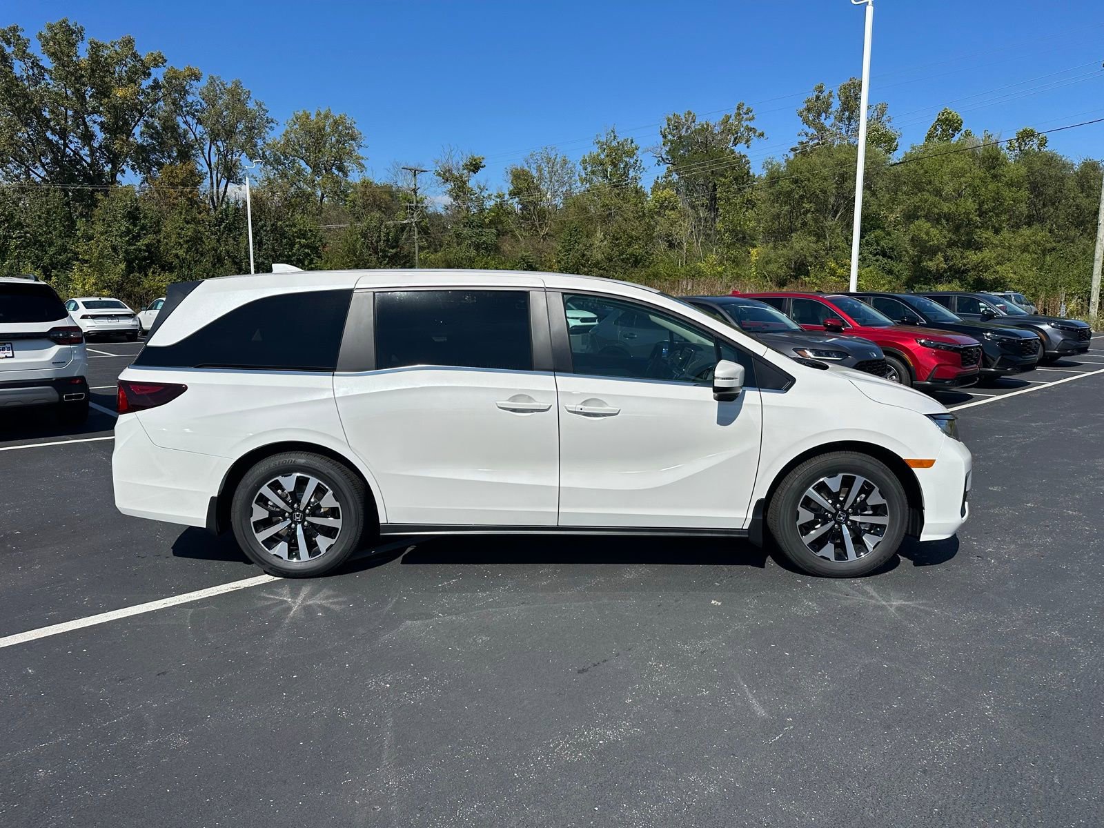 New 2026 Honda Odyssey EX-L image 6