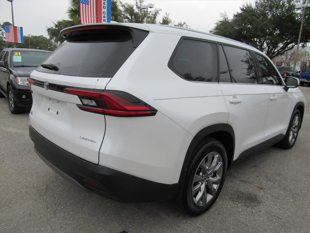 Used 2025 Toyota Grand Highlander Limited image 7
