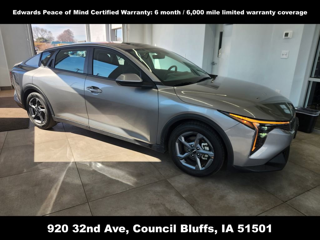 Used 2025 Kia K4 LXS FWD image 2