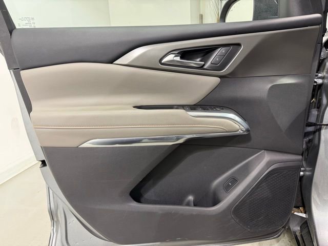 Certified 2025 Chevrolet Traverse LT image 11