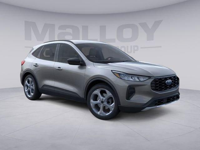 Used 2026 Ford Escape ST-Line w/ Cold Weather Package image 2